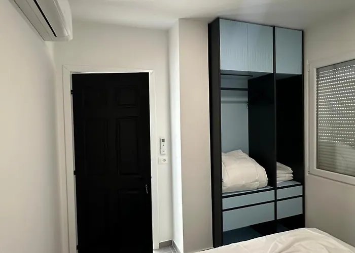 Apartment Blue Retreat Golem (Tirana)